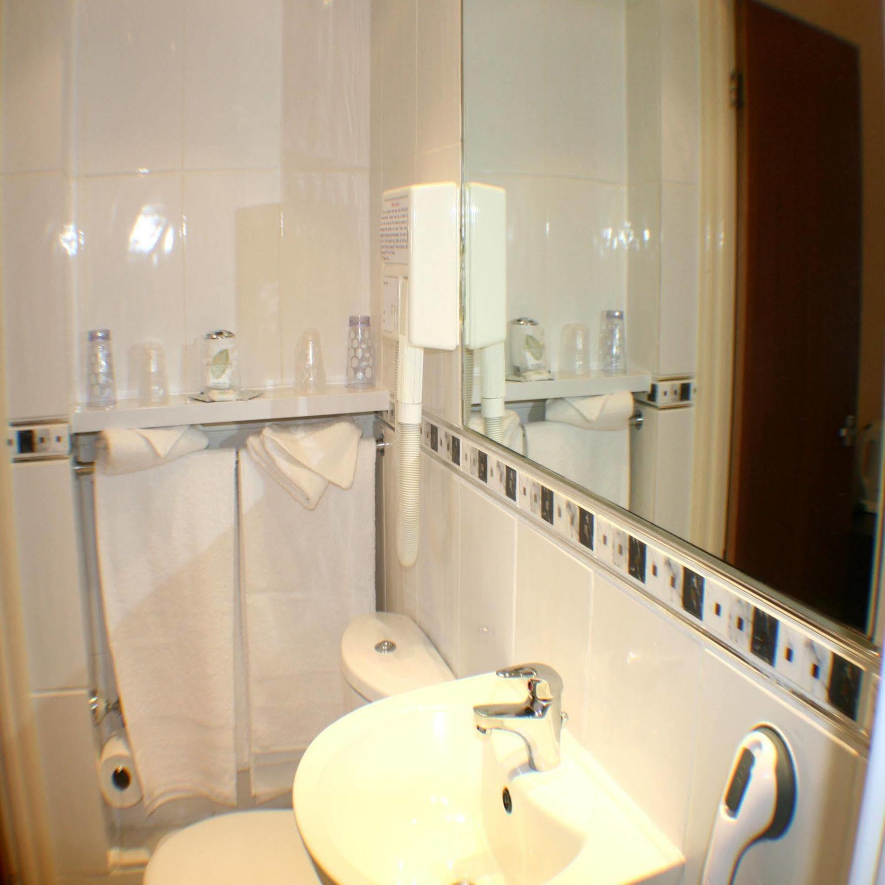 Pier Walk Hotel Blackpool Ngoại thất bức ảnh